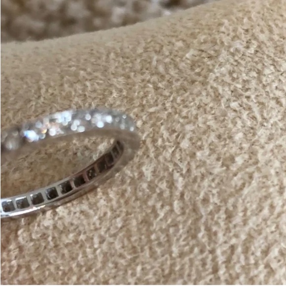 DIAMOND ETERNITY BAND RING - Picture 3 of 6